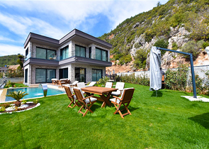 4+1 Villa mit Panoramablick auf das Meer 