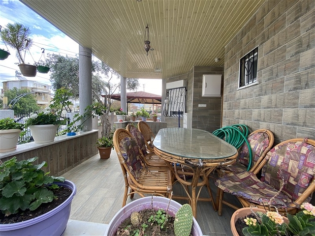 Geräumige 3+1 Villa 250m vom Meer entfernt in Konakli