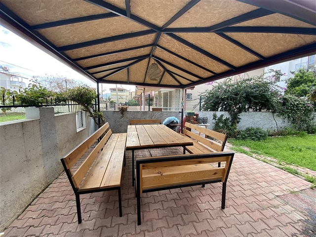 Geräumige 3+1 Villa 250m vom Meer entfernt in Konakli