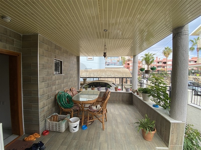 Geräumige 3+1 Villa 250m vom Meer entfernt in Konakli