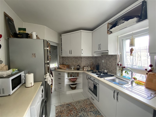 Geräumige 3+1 Villa 250m vom Meer entfernt in Konakli