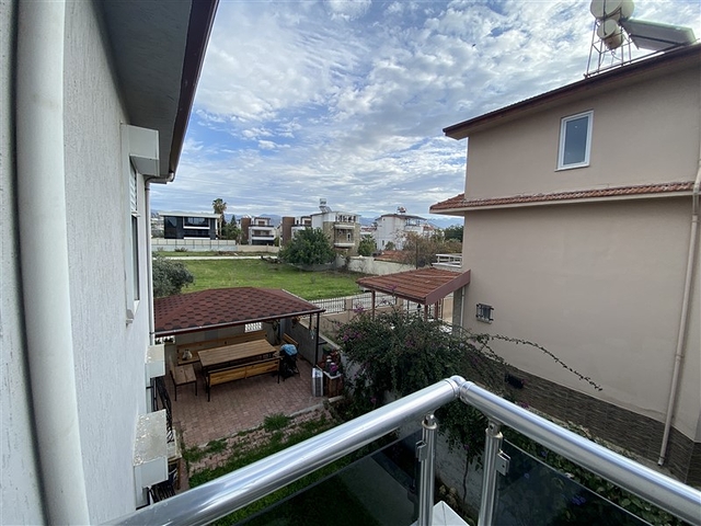 Geräumige 3+1 Villa 250m vom Meer entfernt in Konakli