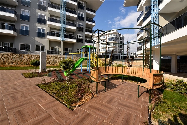 Penthouse 2+1 im Stadtteil Kestel, nur 350 m vom Meer entfernt 