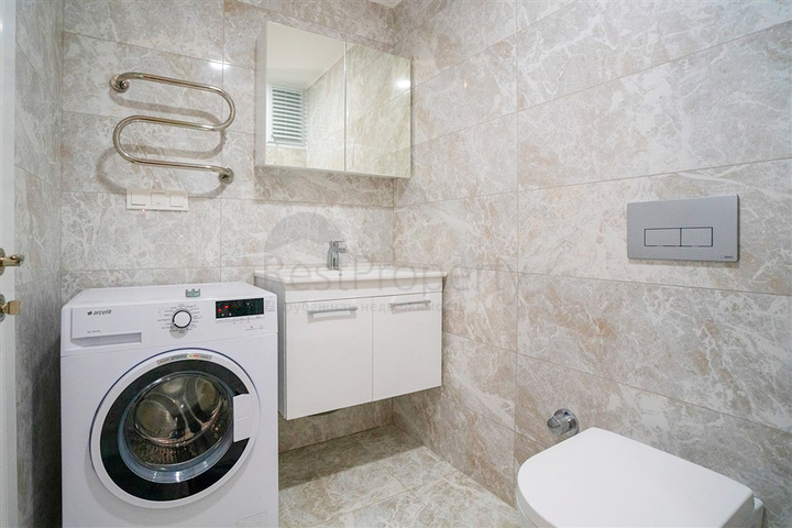 Penthouse 2+1 im Stadtteil Kestel, nur 350 m vom Meer entfernt 