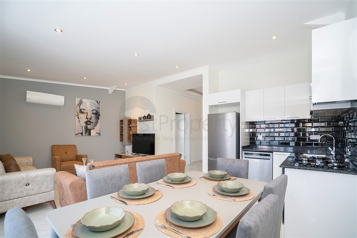 Penthouse 2+1 im Stadtteil Kestel, nur 350 m vom Meer entfernt 