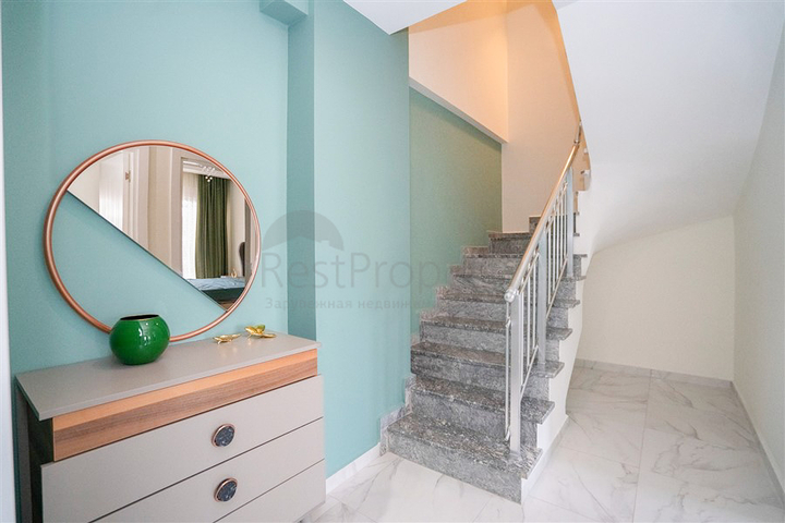 Penthouse 2+1 im Stadtteil Kestel, nur 350 m vom Meer entfernt 