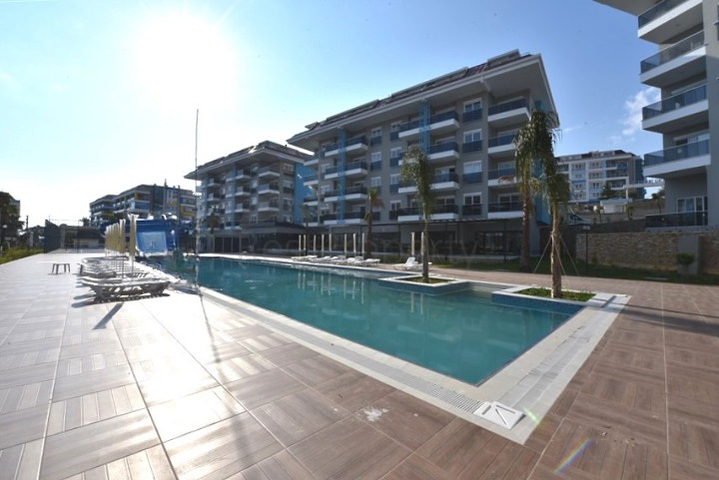 Penthouse 2+1 im Stadtteil Kestel, nur 350 m vom Meer entfernt 