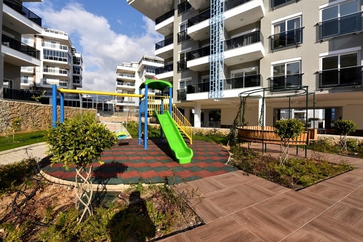 Penthouse 2+1 im Stadtteil Kestel, nur 350 m vom Meer entfernt 