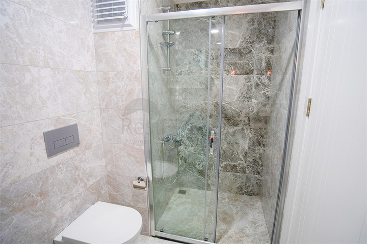 Penthouse 2+1 im Stadtteil Kestel, nur 350 m vom Meer entfernt 