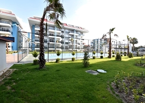 Penthouse 2+1 im Stadtteil Kestel, nur 350 m vom Meer entfernt 