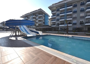 Penthouse 2+1 im Stadtteil Kestel, nur 350 m vom Meer entfernt 