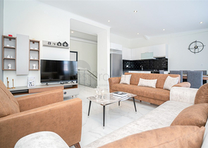 Penthouse 2+1 im Stadtteil Kestel, nur 350 m vom Meer entfernt 