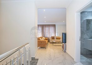 Penthouse 2+1 im Stadtteil Kestel, nur 350 m vom Meer entfernt 