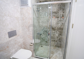 Penthouse 2+1 im Stadtteil Kestel, nur 350 m vom Meer entfernt 