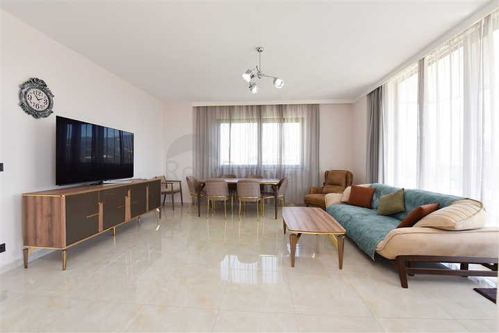 2+1 Wohnung mit Abstellraum in Mahmutlar