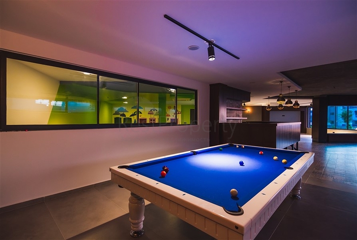 3+1 Penthouse mit eigenem Pool auf dem Dach im Stadtteil Kargicak