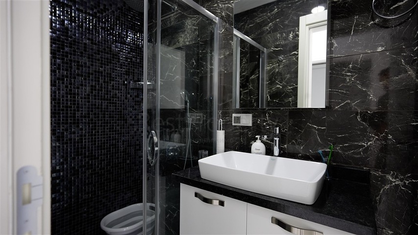 3+1 Penthouse mit eigenem Pool auf dem Dach im Stadtteil Kargicak