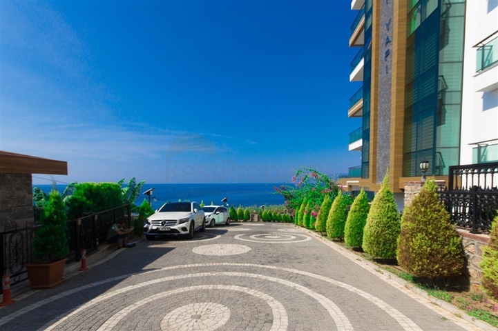 1+1 möblierte Wohnung mit wunderschönem Meerblick im Stadtteil Kargicak