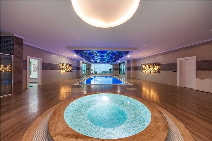 1+1 möblierte Wohnung mit wunderschönem Meerblick im Stadtteil Kargicak