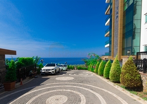 1+1 möblierte Wohnung mit wunderschönem Meerblick im Stadtteil Kargicak