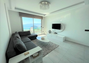 1+1 möblierte Wohnung mit wunderschönem Meerblick im Stadtteil Kargicak