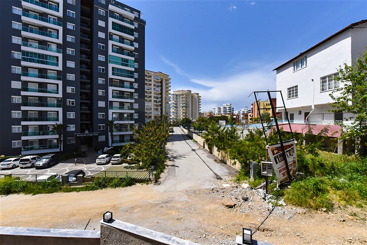 1+1 Wohnung in einem neuen Komplex ohne Infrastruktur im Stadtteil Mahmutlar