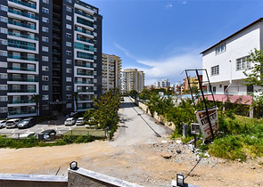 1+1 Wohnung in einem neuen Komplex ohne Infrastruktur im Stadtteil Mahmutlar