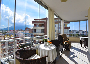 Große 2+1 Aussicht Wohnung mit Meerblick