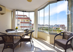 Große 2+1 Aussicht Wohnung mit Meerblick