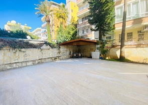 Geräumiges 2+1 Penthouse im Zentrum von Alanya