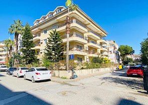 Geräumiges 2+1 Penthouse im Zentrum von Alanya