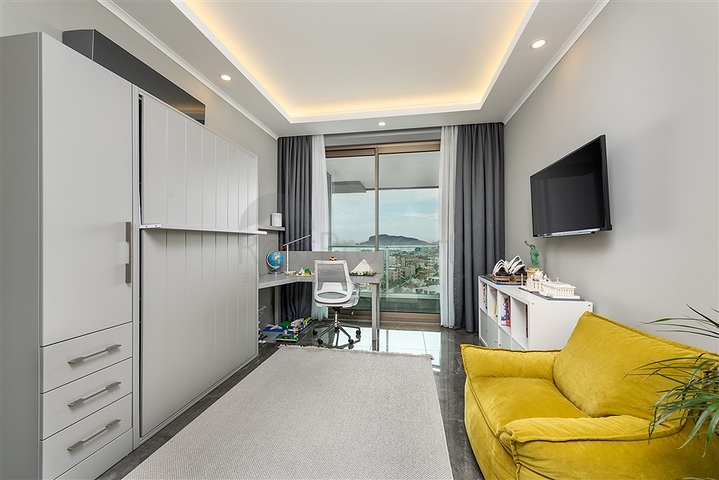 Luxus-Penthouse mit Blick auf das Meer und die Festung vom Eigentümer 