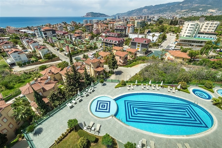 Luxus-Penthouse mit Blick auf das Meer und die Festung vom Eigentümer 