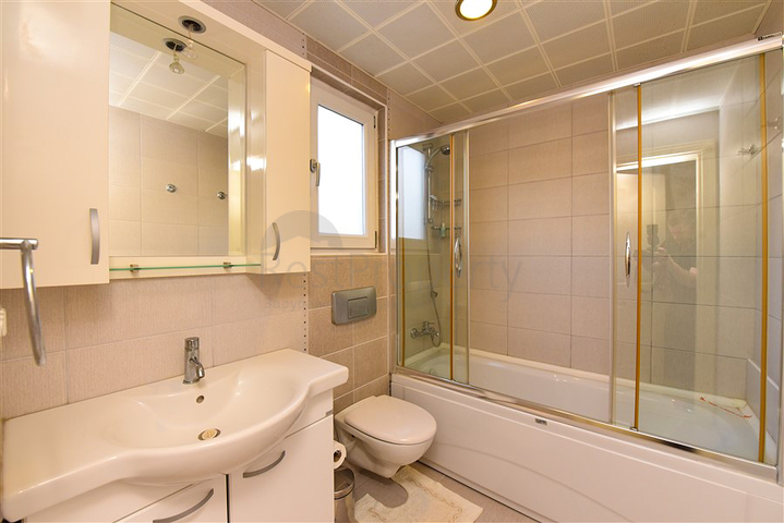 Geräumige Wohnung in zentraler Lage