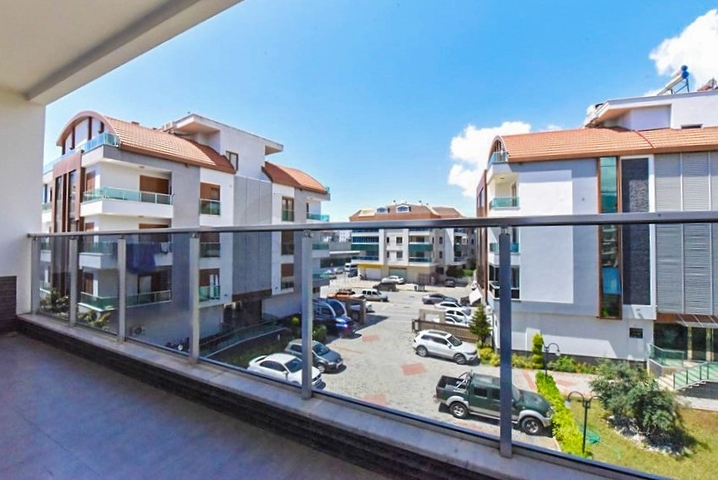 Geräumige 2+1-Wohnung im Stadtteil Oba