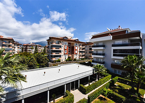 Geräumige 2+1-Wohnung im Stadtteil Oba