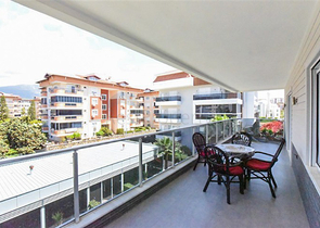 Geräumige 2+1-Wohnung im Stadtteil Oba