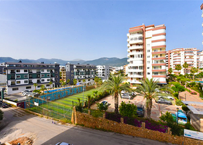 1+1 Wohnung in einem attraktiven Komplex im Stadtteil Tosmur 