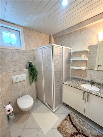 Gemütliche Dreizimmerwohnung in Dschikkilli