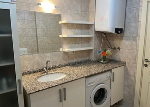 Gemütliche Dreizimmerwohnung in Dschikkilli