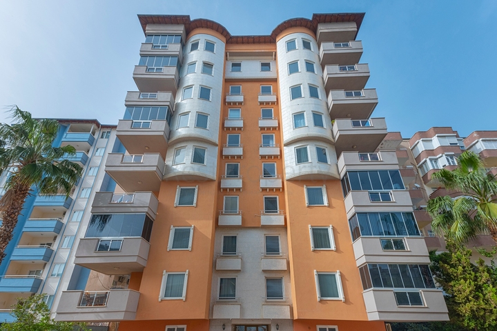 Möblierte 2+1-Wohnung im Herzen von Alanya