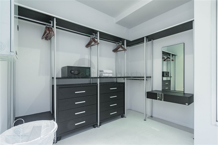 Villa mit Blick auf Layan 4 Schlafzimmer