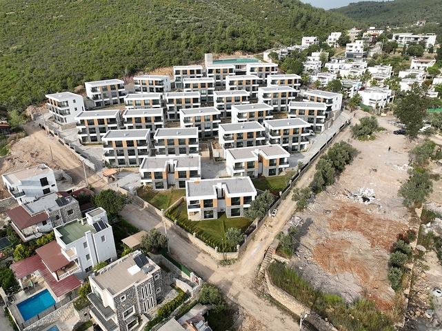 Einzigartige Residenz vom Eigentümer mit Meerblick, umgeben von Wald