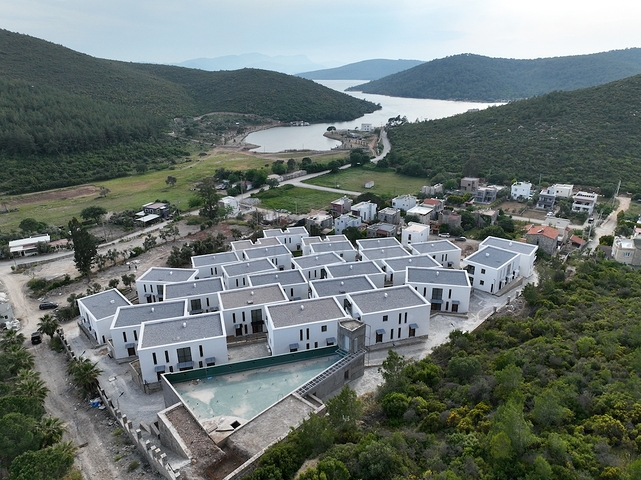 Einzigartige Residenz vom Eigentümer mit Meerblick, umgeben von Wald