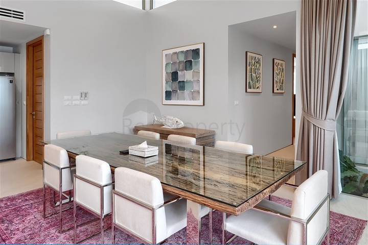 Ein Komplex von Villen in der Nähe des Strandes Layan