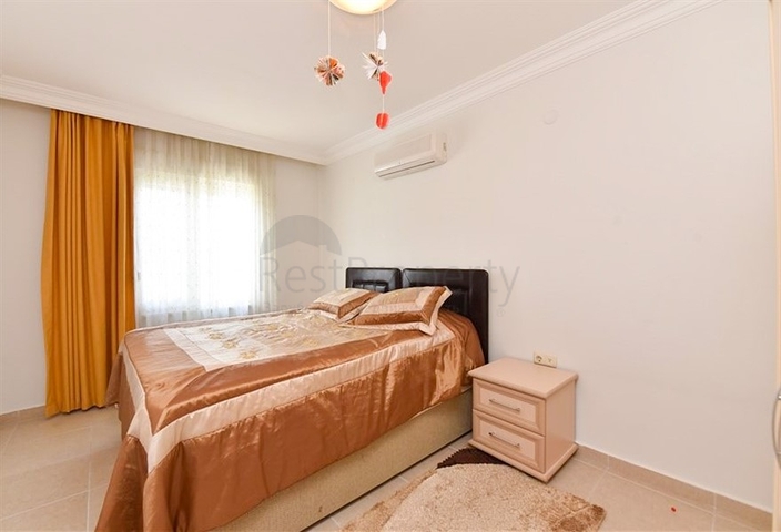 Geräumige Wohnung mit Meer- und Bergblick in der Gegend von Dschikkilli