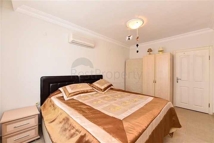 Geräumige Wohnung mit Meer- und Bergblick in der Gegend von Dschikkilli