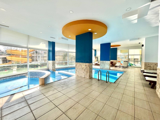 Geräumige Wohnung mit Meer- und Bergblick in der Gegend von Dschikkilli