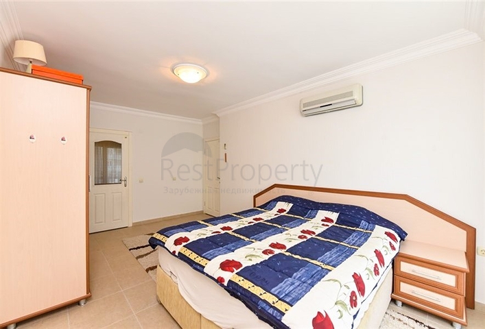 Geräumige Wohnung mit Meer- und Bergblick in der Gegend von Dschikkilli