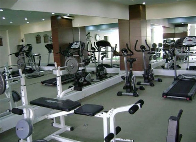 Geräumige Wohnung mit Meer- und Bergblick in der Gegend von Dschikkilli